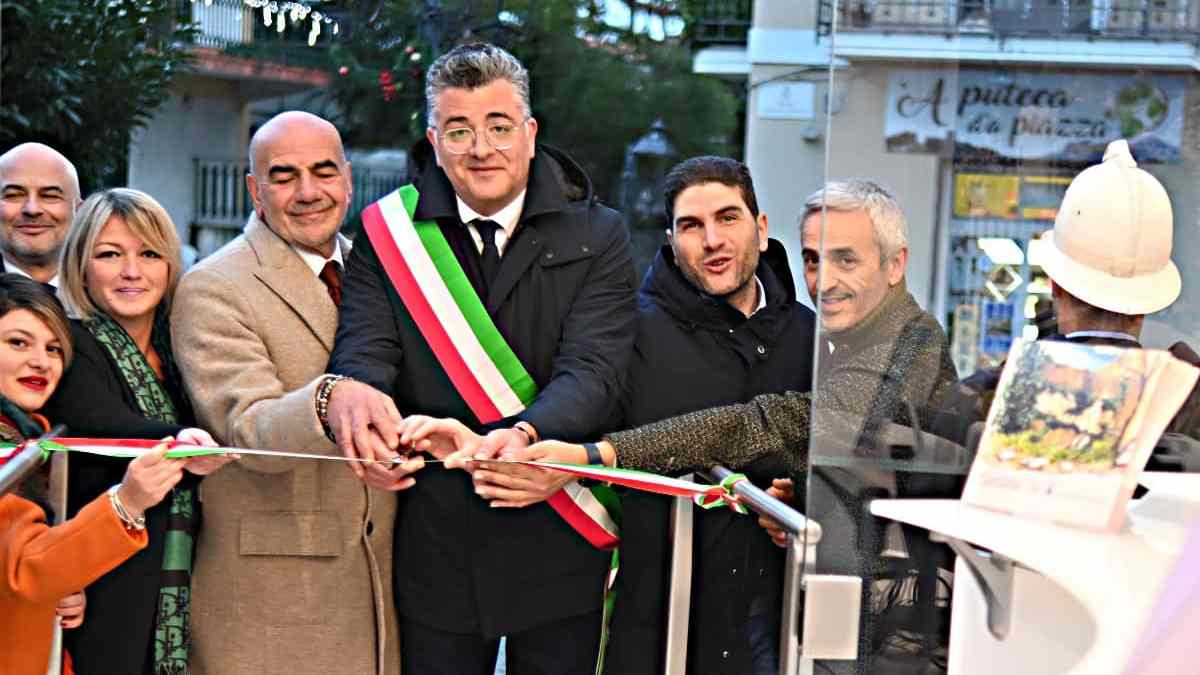 Agerola Inaugurato L Infopoint Turistico In Piazza Generale Avitabile