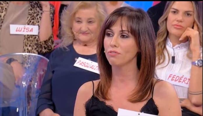Elena Uomini E Donne Over Chi E Eta Della Dama Uscita Con Giovanni