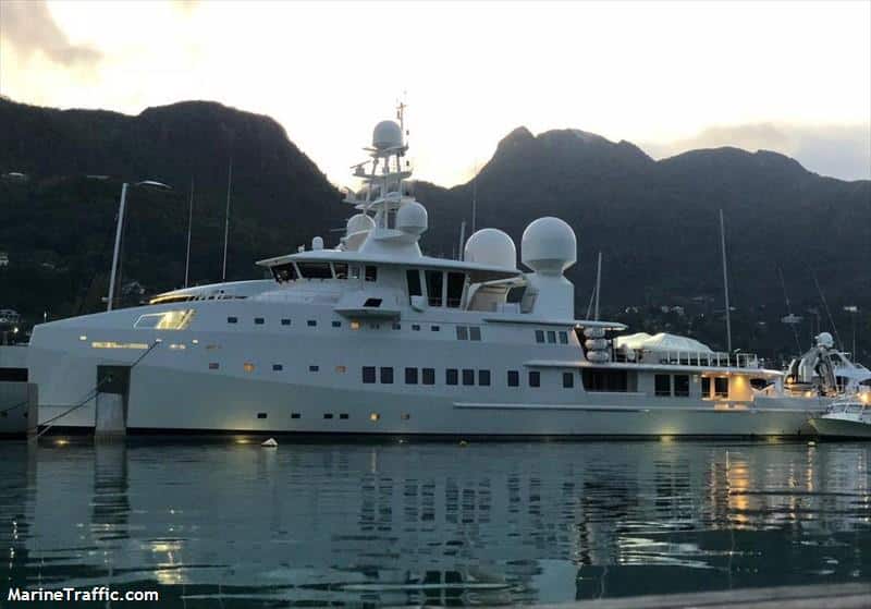 emiro al thani yacht