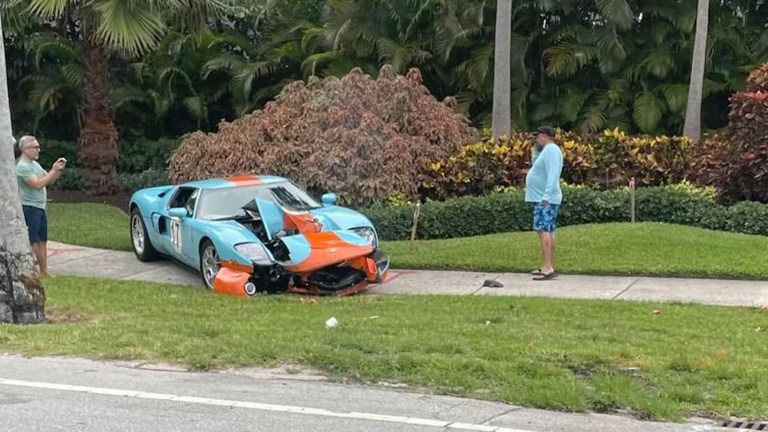 Ford GT