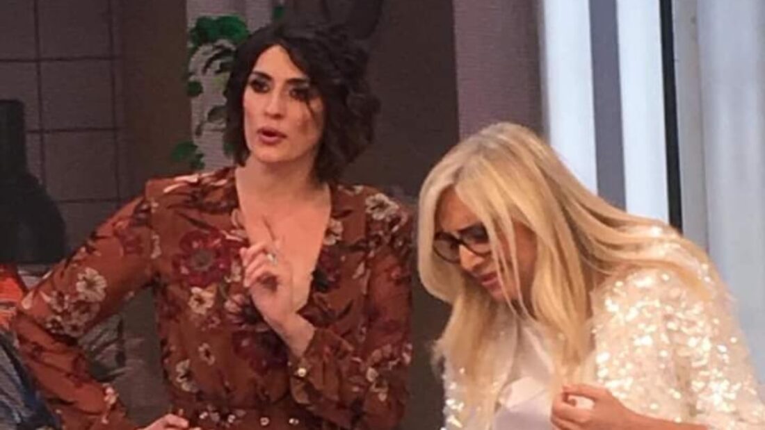 Elisa Isoardi ringrazia Mara Venier