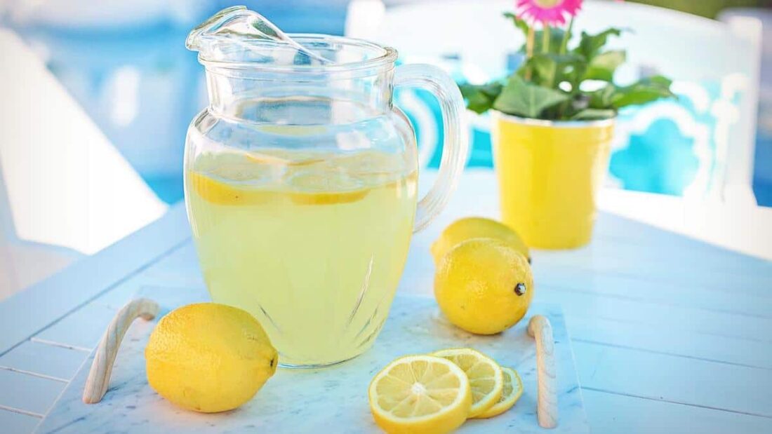 Limoni sul tavolo