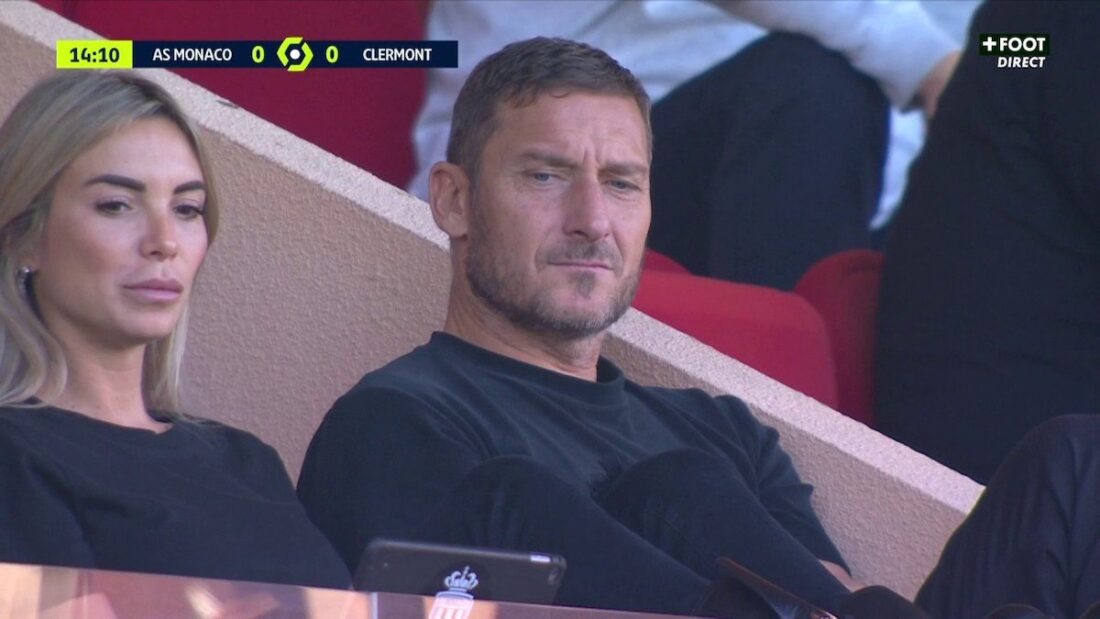 Francesco Totti e Noemi Bocchi allo stadio insieme
