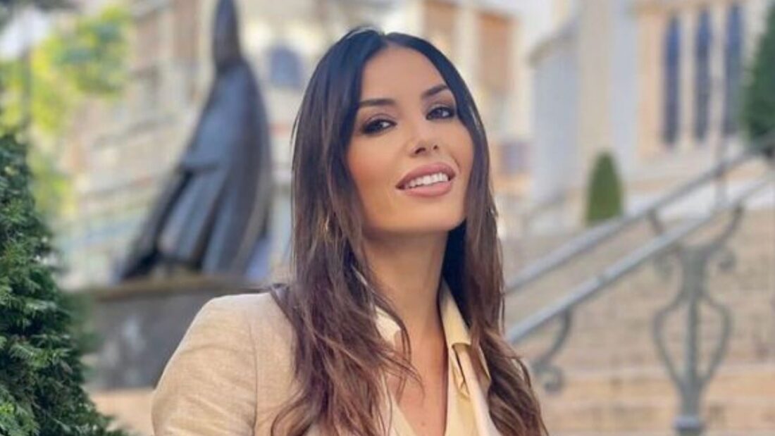 Elisabetta Gregoraci è una conduttrice e showgirl
