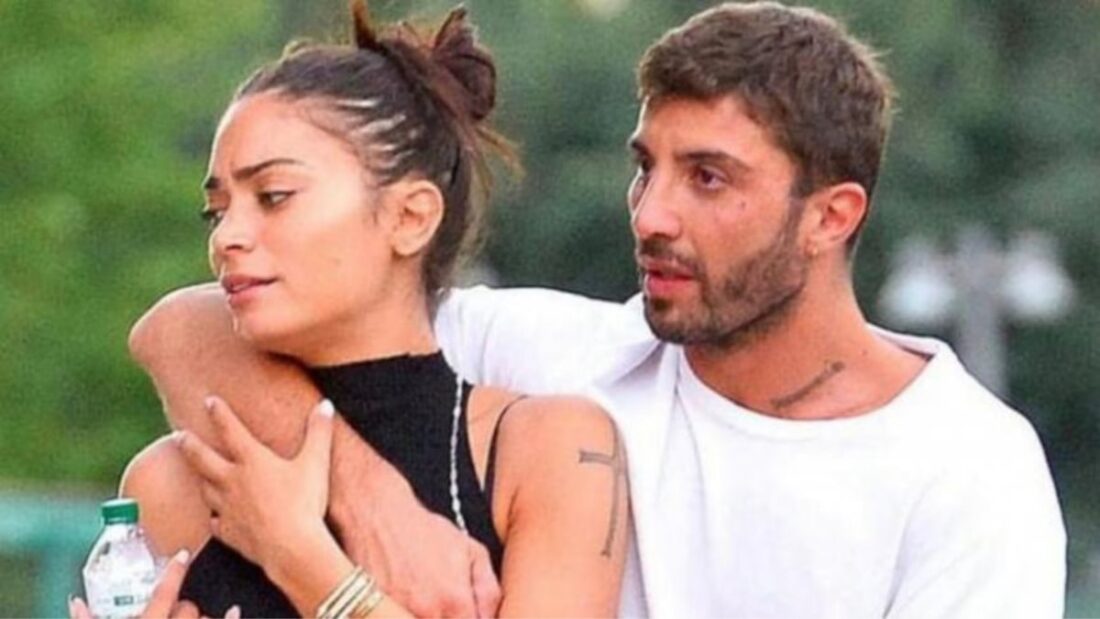 Elodie e Andrea Iannone e lo scatto hot