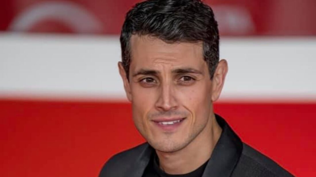 Emanuel Caserio fa coppia con l'Attrice