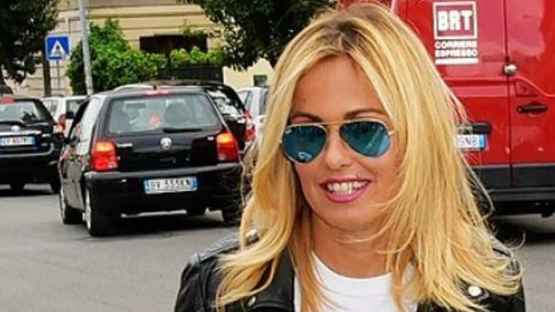 outfit Sonia Bruganelli grande Fratello vip