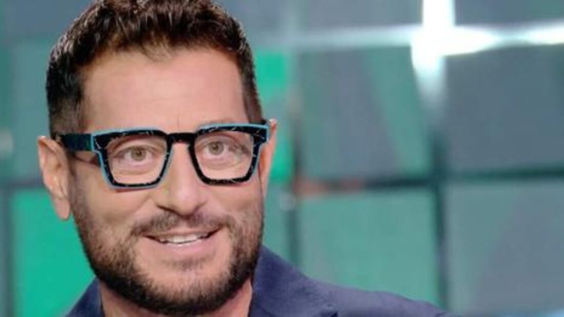 Enrico Papi alla volta dell'Isola dei famosi