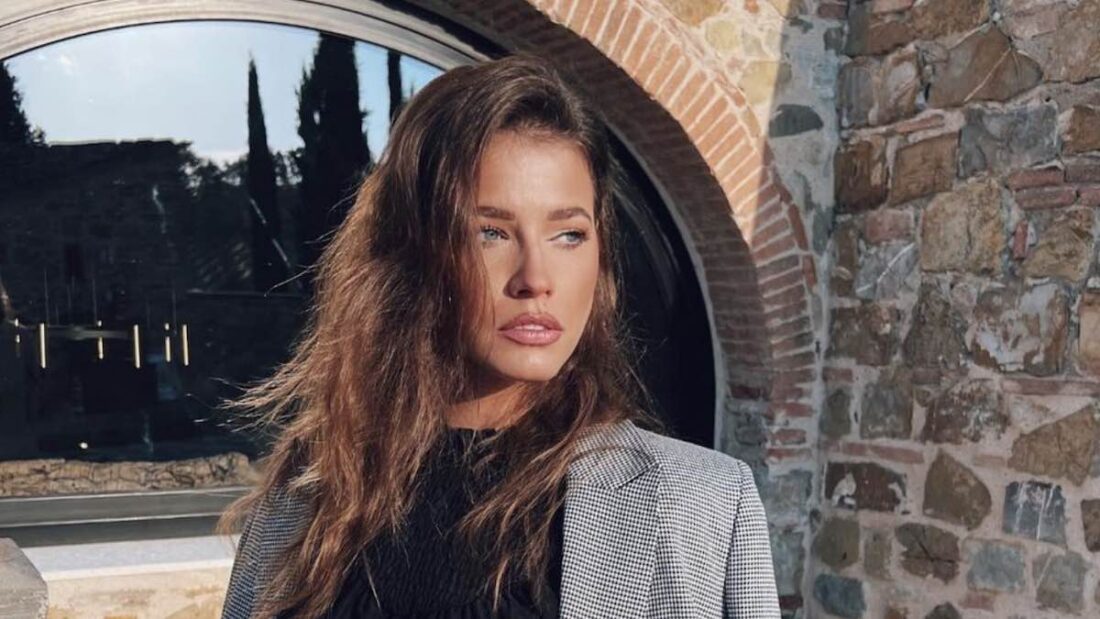 Ivana Mrazova, modella