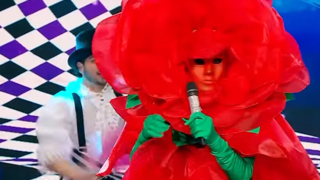 La Rosa, maschera del Cantante Mascherato