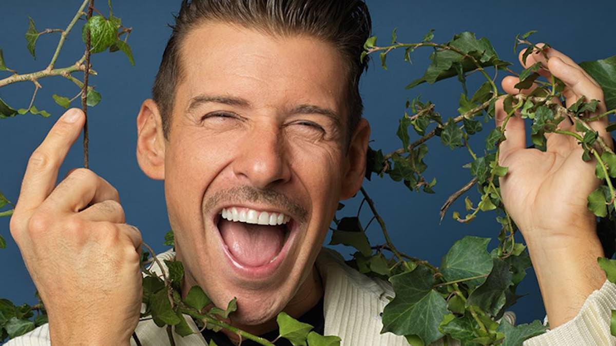 Francesco Gabbani presenta Ci Vuole un Fiore