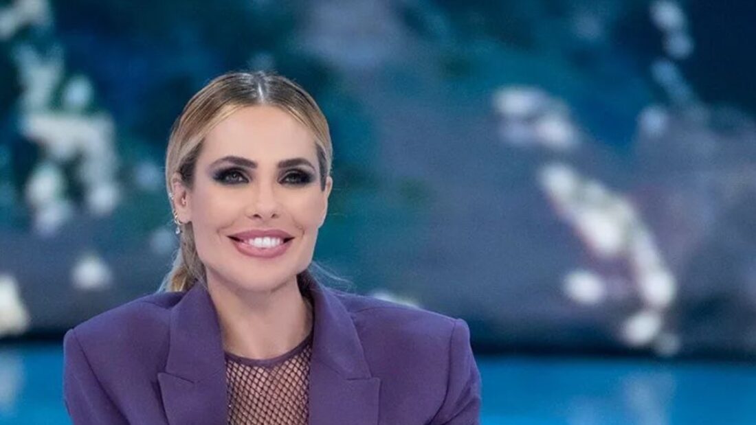 Ilary Blasi presenta la nuova edizione dell'Isola dei Famosi