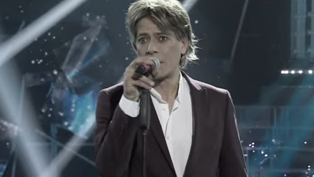 Stefano Cannone imita David Bowie a Tali e Quali