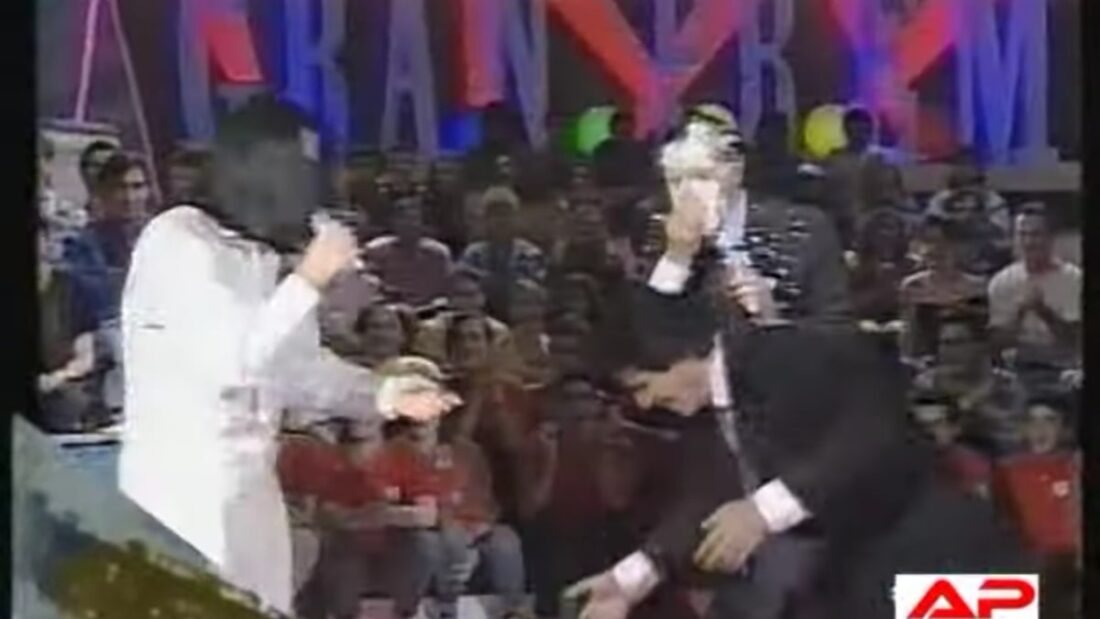 Chi ha tirato la torta in faccia a Pippo Baudo