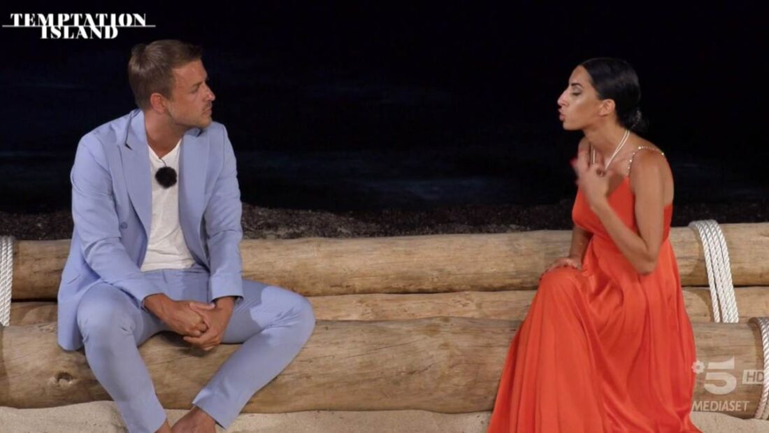 Francesca e Manuel Temptation Island falò