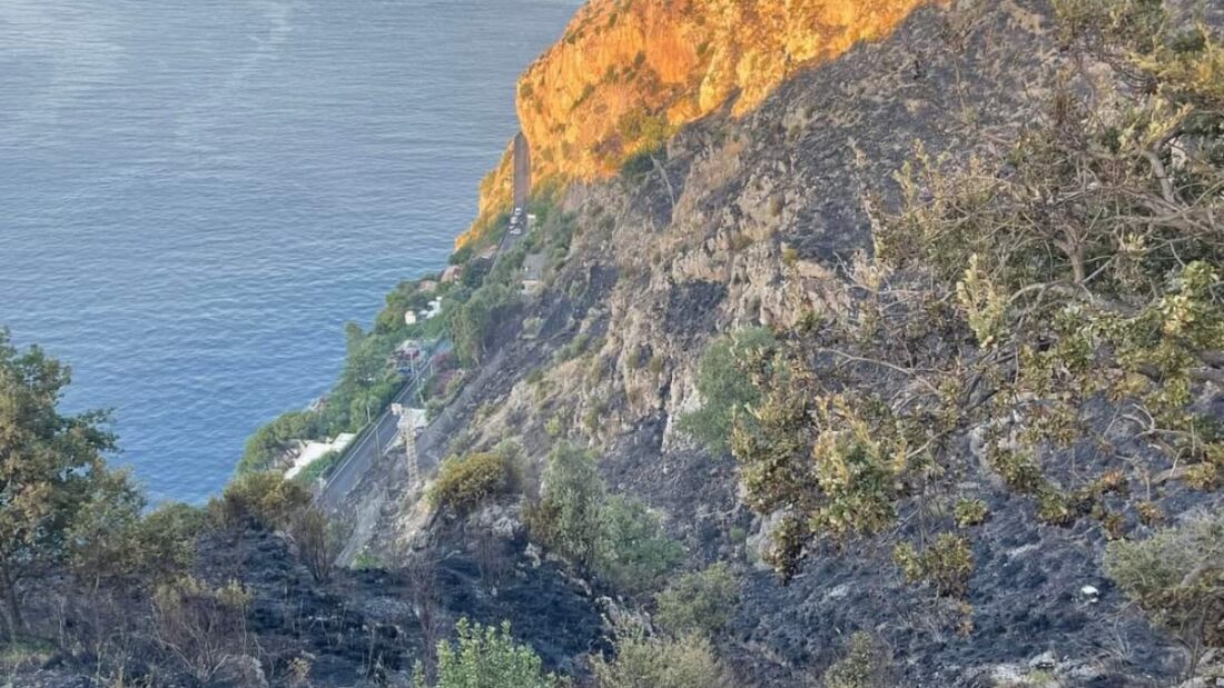 Incendio Conca dei Marini