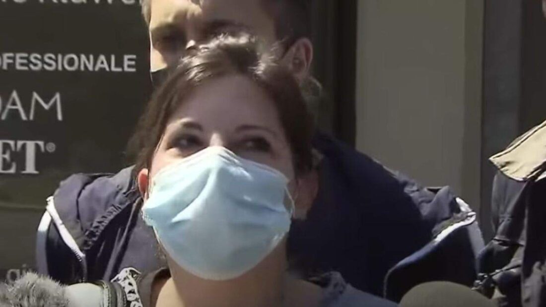 operatrice sanitaria incita ragazzo 13 enne