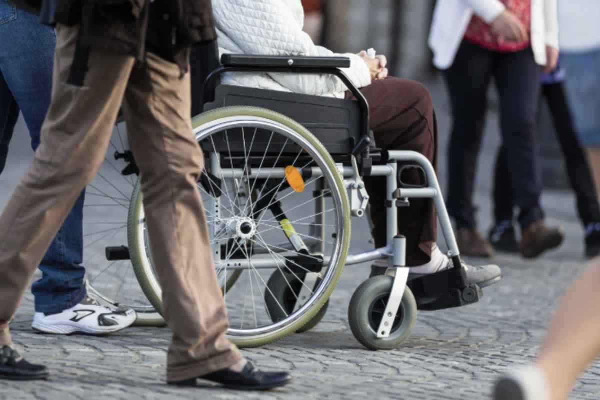 Il termine caregiver familiare indica chi assiste gratuitamente e in modo continuativo un proprio congiunto con disabilità