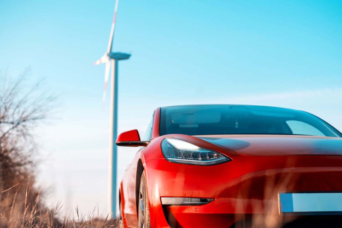 BYD raddoppia e distrugge Tesla