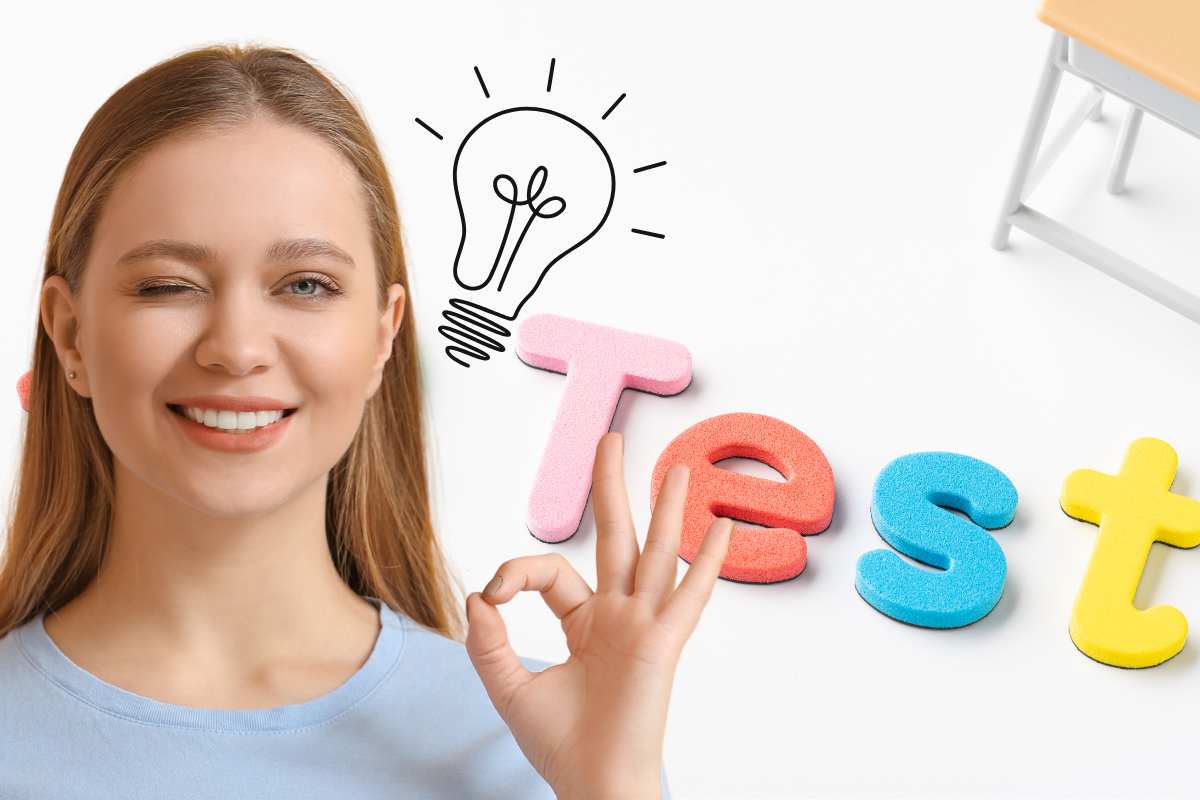 test scritta donna gesto ok lampadina